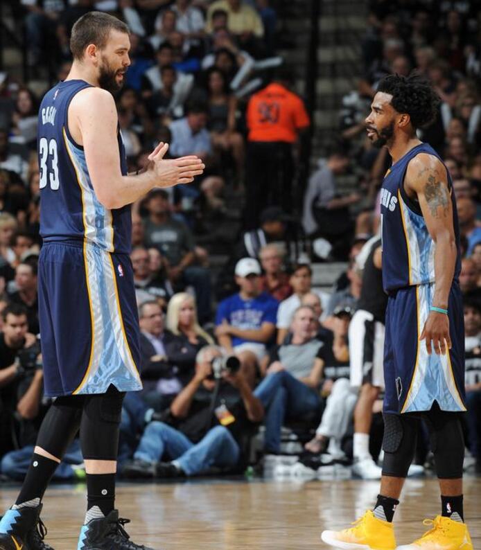 姆贝莫前曾 姆贝莫前曾