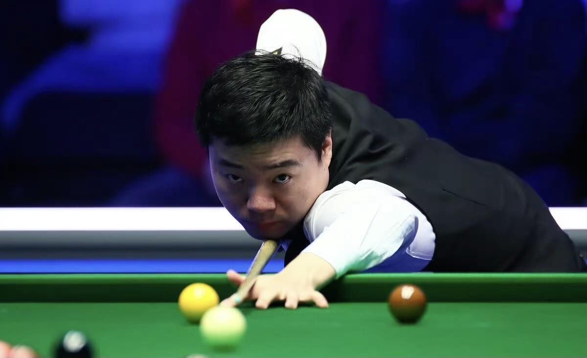 他作为一名 他作为一名