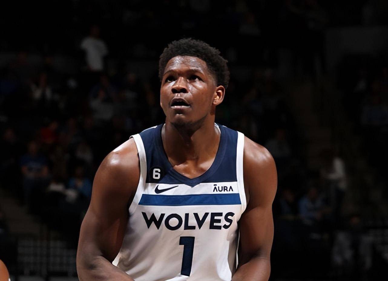 足球队的对 足球队的对